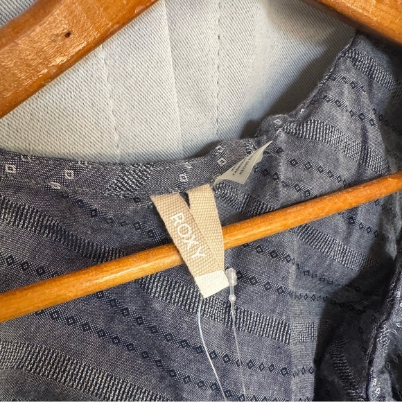 NWT Roxy Alcove Moment Cold Shoulder Top Ruffle Blue White Boho Beach Coastal - Picture 6 of 7